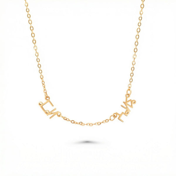 collier personnalisé 2 prénoms doré sur fond blanc – bijou prénom Tizgha